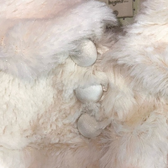 Bunnies By The Bay Storywear Glad Dreams Soft Faux Fur Satin Lined Coat 6-12 M - Picture 6 of 11